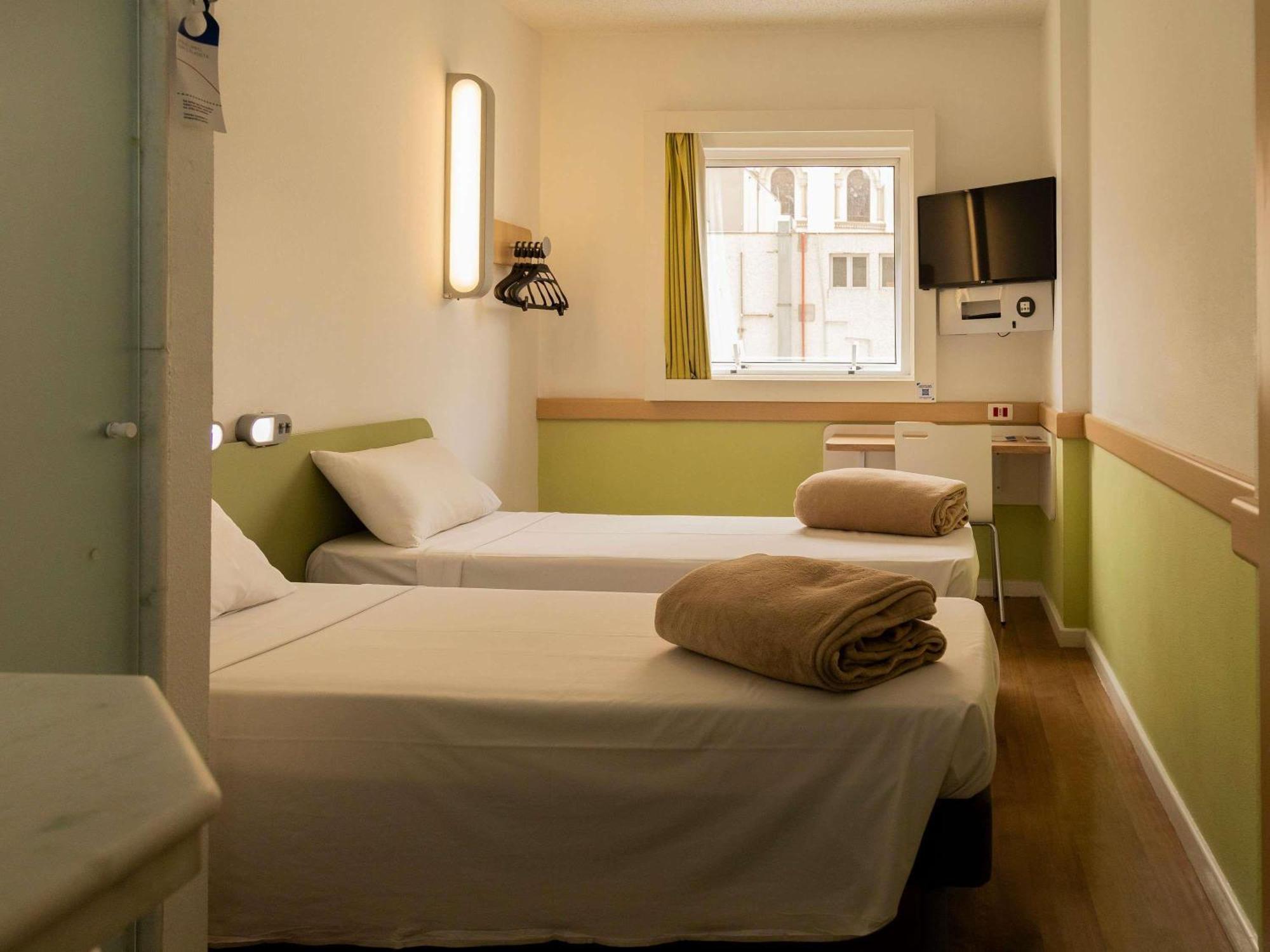 Ibis Budget Paraiso 2*